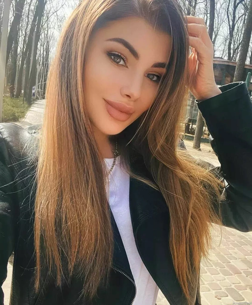 Milena Profile image 1