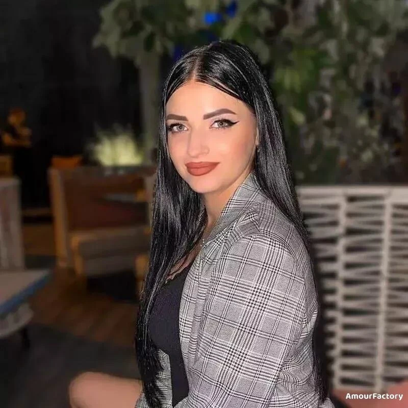 Viktoria Profile image 3