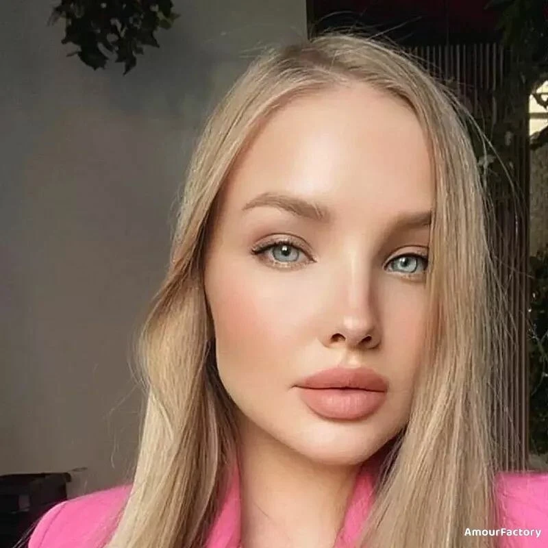 Yulia Profile image 1