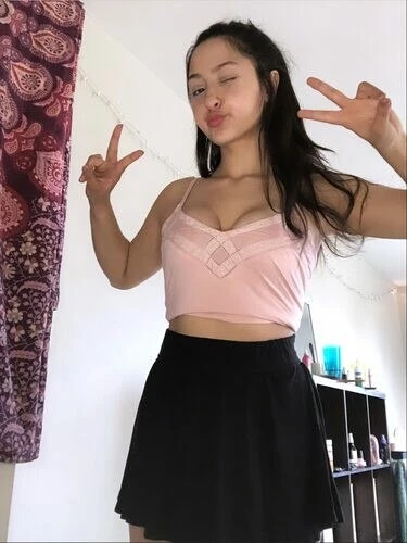 laur1568 Profile image 2