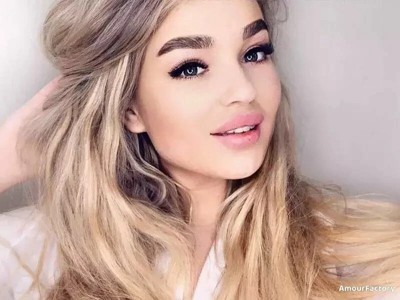 Ksenia Profile image 2