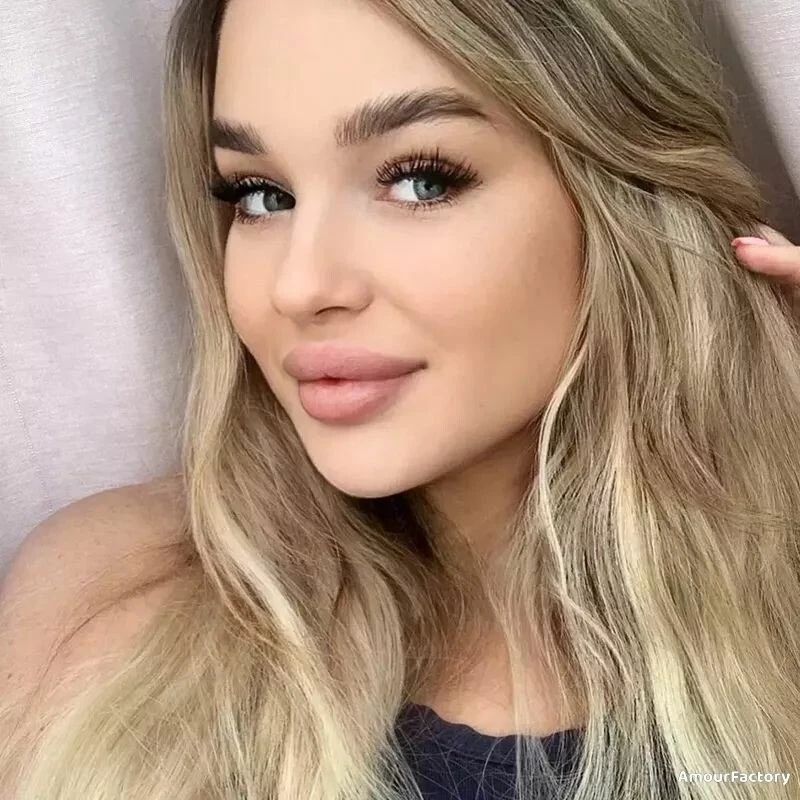 Ksenia Profile image 4