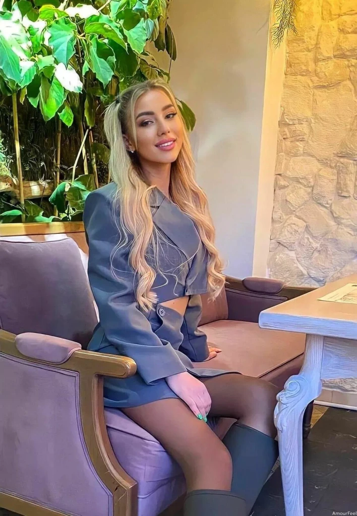 Eva Profile image 1