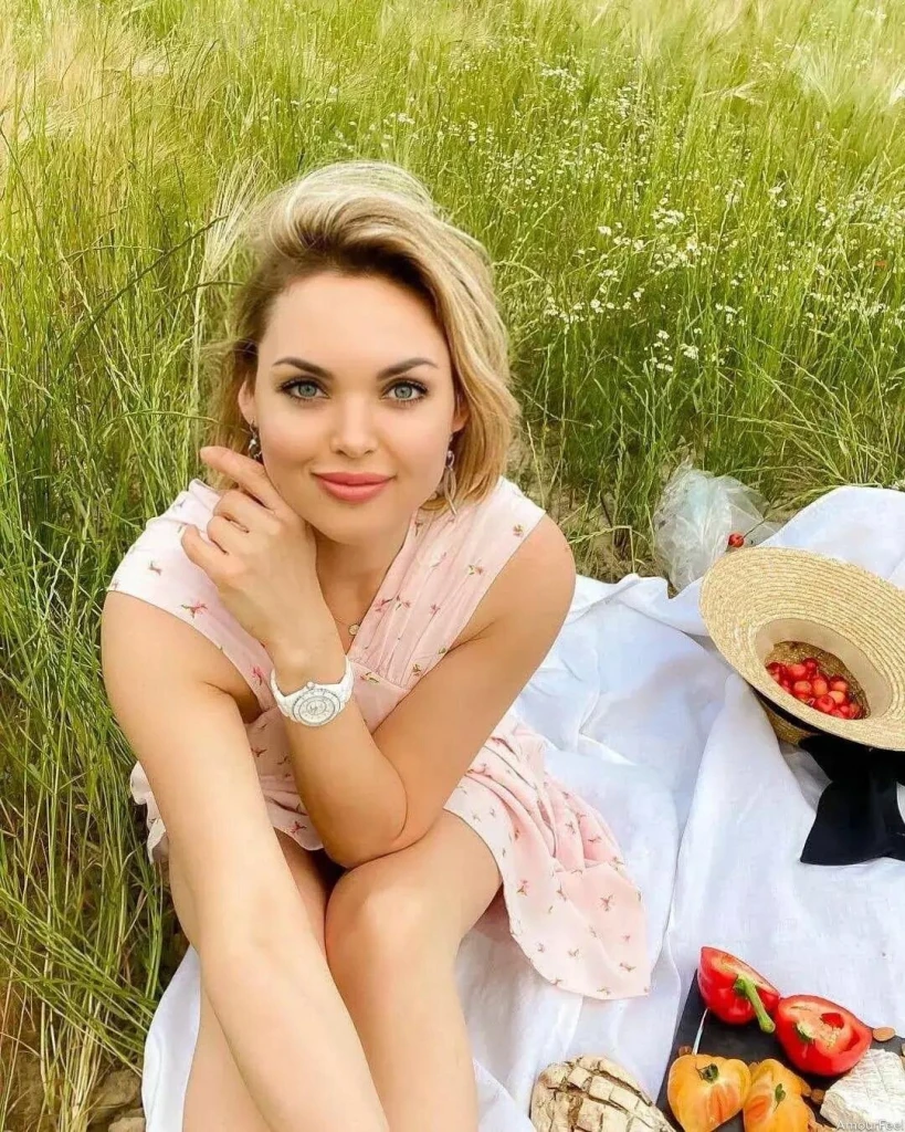 Alina Profile image 3
