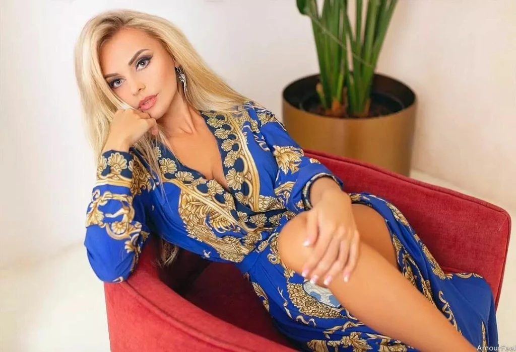 Yuliia Profile image 2
