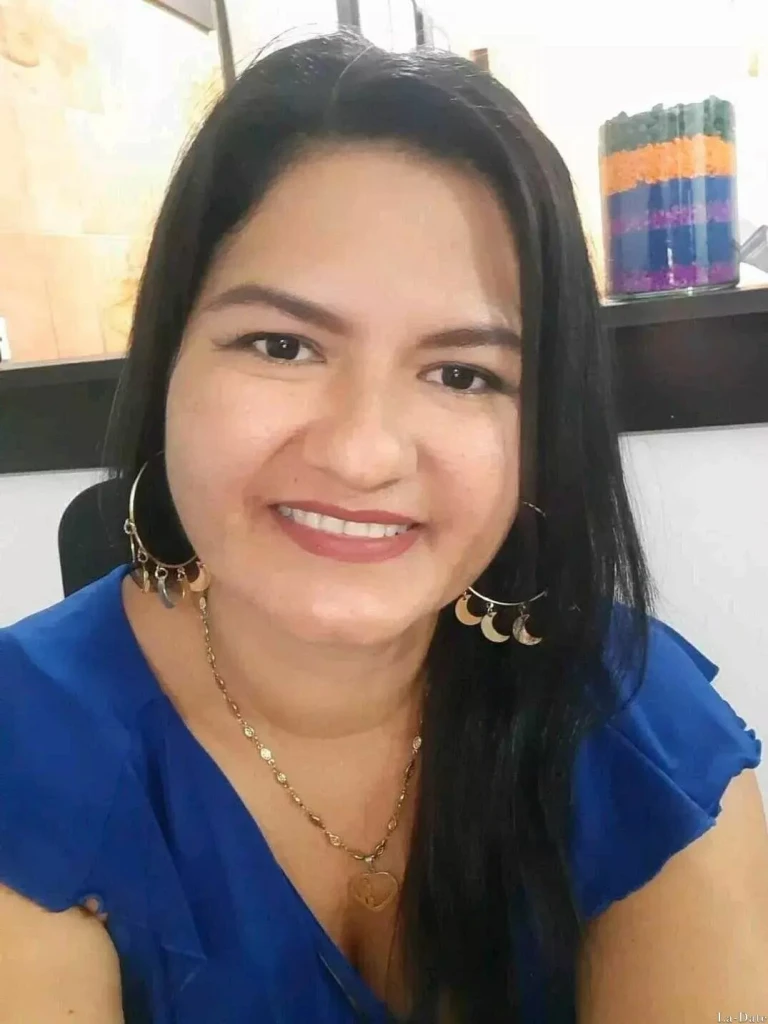 Carmen Profile image 4