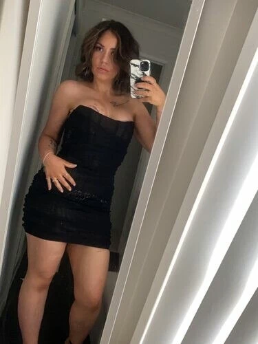 Zeeee101 Profile image 1