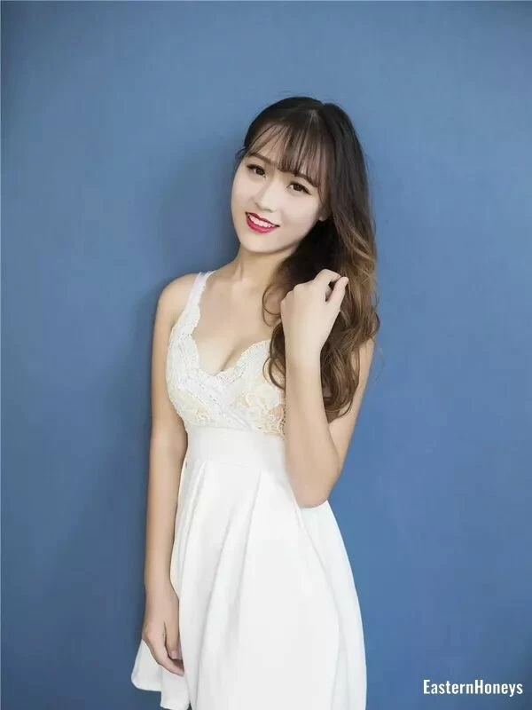 Rose Profile image 4
