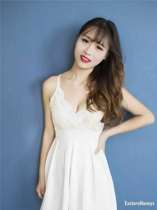 Rose Profile image 3