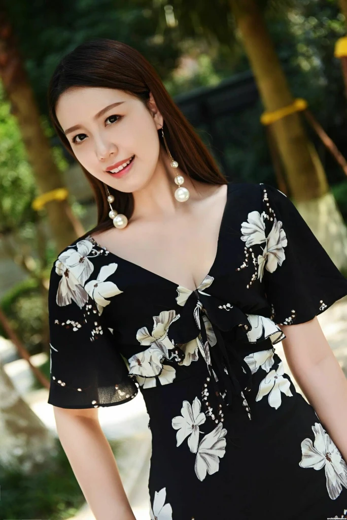 Liqiao Profile image 4