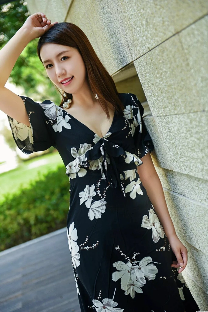 Liqiao Profile image 3